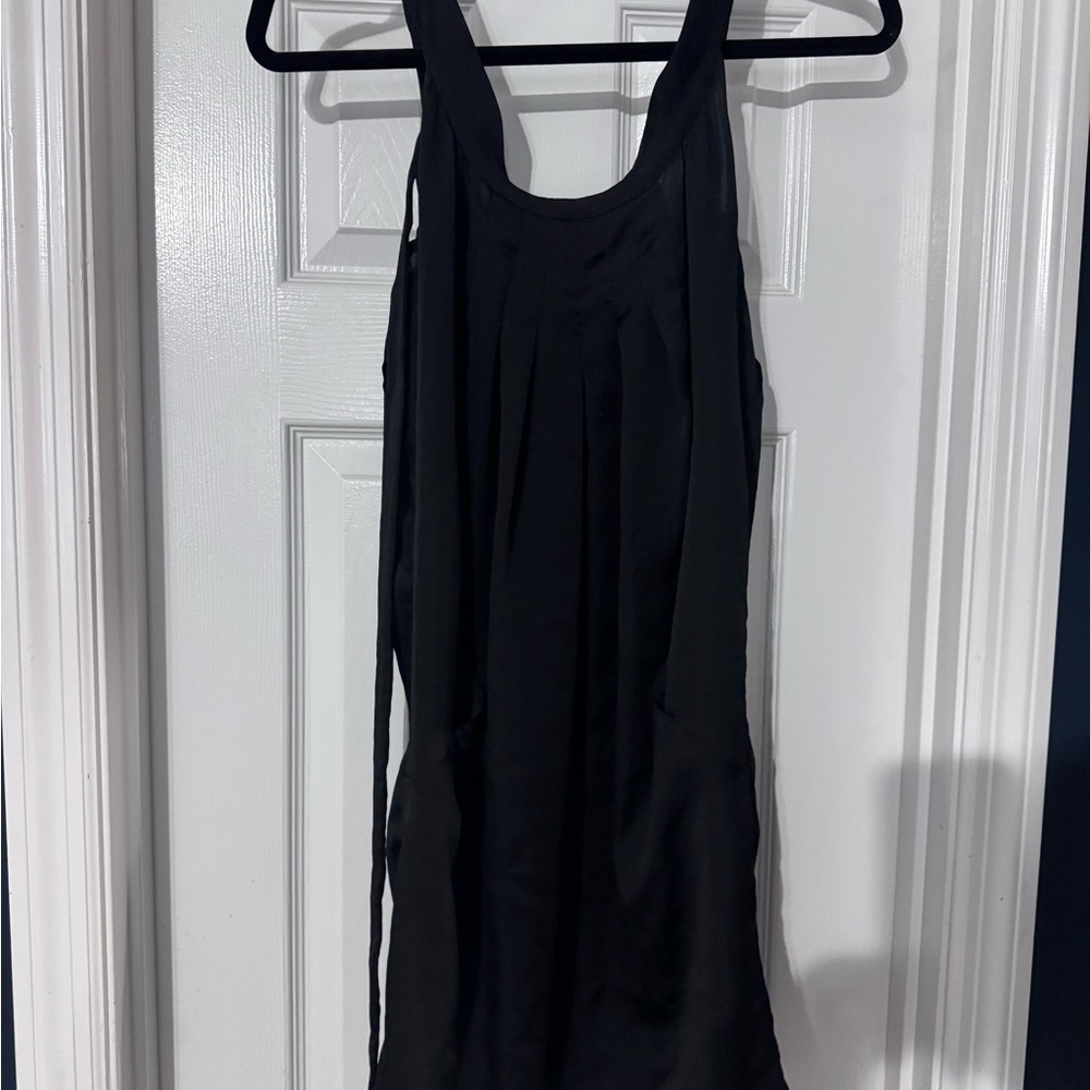 Elegant Black Sleeveless Dress